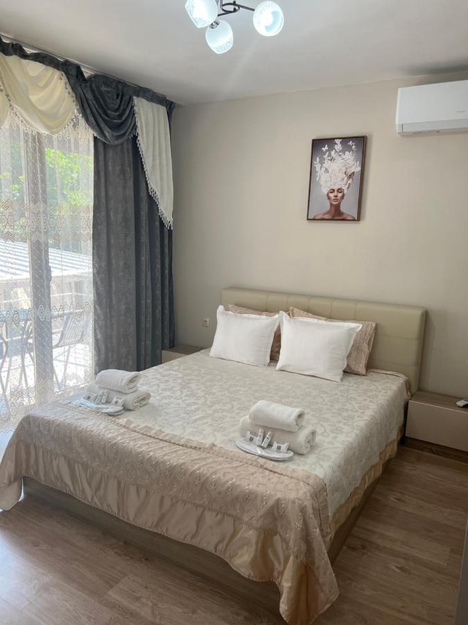 Guest House Tatiana /Къща за гости ТАТЯНА Петріч Екстер'єр фото